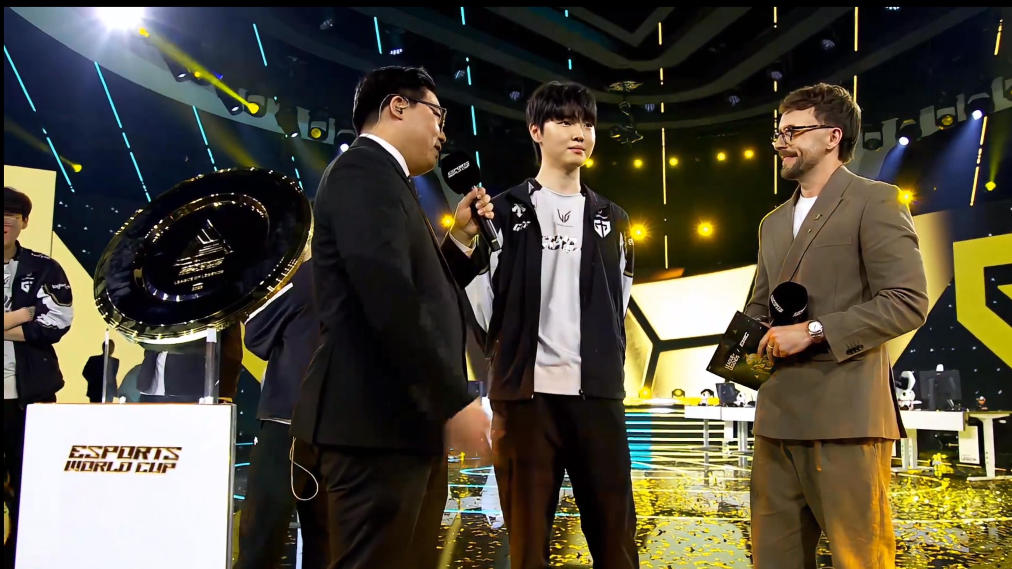 TSM力克GEN，Bin团战一打五强强对话2025世界赛，成为赛场最大亮点