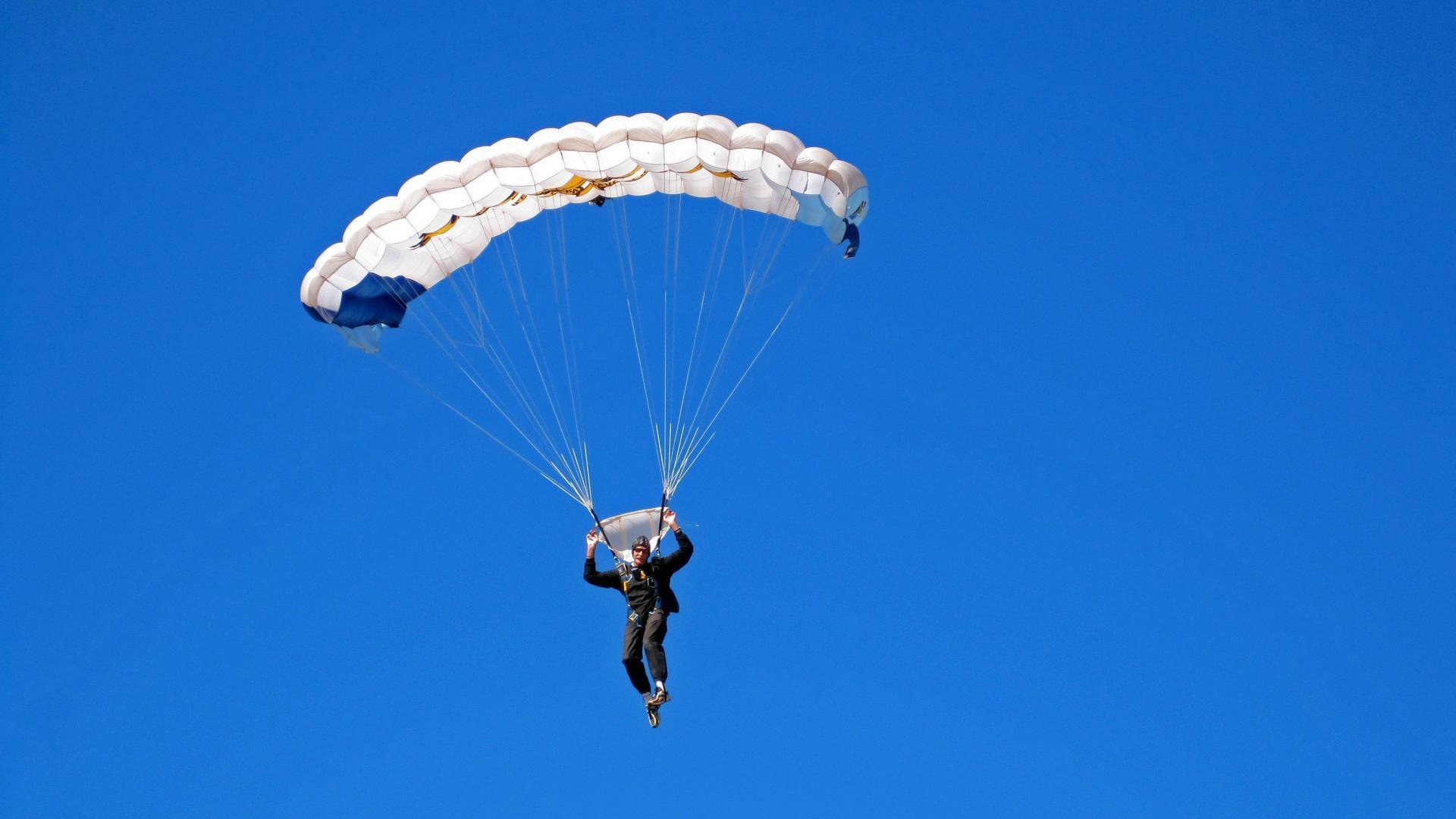 新疆绝地逆转热火！切特末节15分+致命封盖诠释大心脏